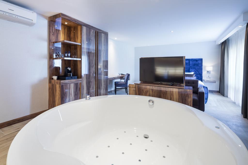 Van Der Valk Hotel Wieringermeer Верінгерверф Екстер'єр фото